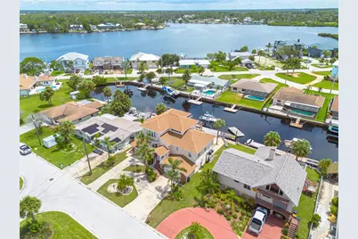 8100 Brighton Drive, Port Richey, FL 34668 - Photo 5