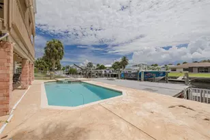 8100 Brighton Dr, Port Richey, FL 34668 - Photo 11