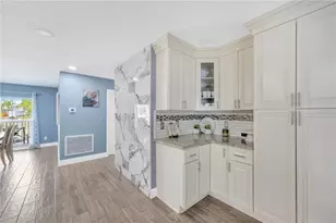 4002 Briarlake Dr, Valrico, FL 33596 - Photo 21