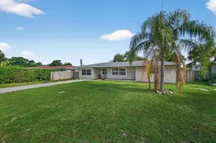 10851 62nd Ave, Seminole, FL 33772 - Photo 5