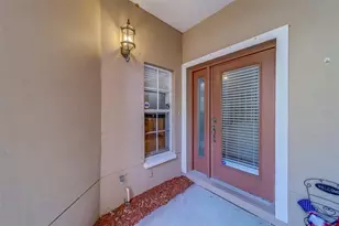 270 Valencia Cir, Saint Petersburg, FL 33716 - Photo 57