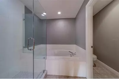 270 Valencia Circle, Saint Petersburg, FL 33716 - Photo 27