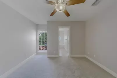 270 Valencia Circle, Saint Petersburg, FL 33716 - Photo 37