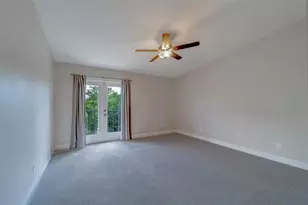 270 Valencia Cir, Saint Petersburg, FL 33716 - Photo 21