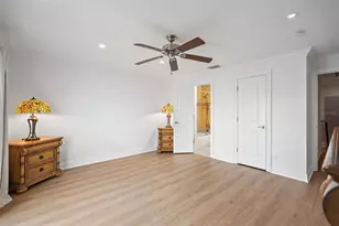 4974 Coquina Key Dr SE, Saint Petersburg, FL 33705 - Photo 17