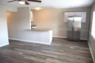 6370 1st St N, Saint Petersburg, FL 33702 - Photo 3