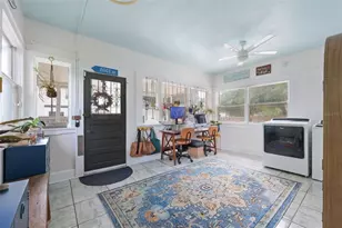 4805 16th St N, Saint Petersburg, FL 33703 - Photo 19