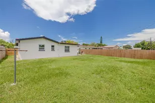 1136 San Marco Dr, Largo, FL 33770 - Photo 15