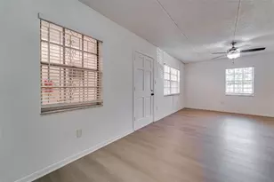 4708 Christa Ct, Tampa, FL 33614 - Photo 3