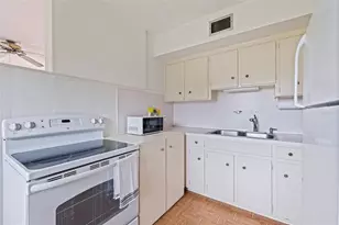 4154 56th St N, Saint Petersburg, FL 33709 - Photo 15