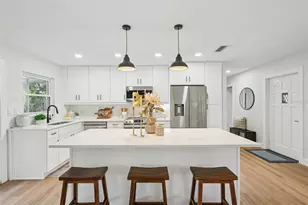 311 Shore Dr E, Oldsmar, FL 34677 - Photo 5