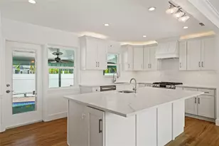 976 Narcissus Ave, Clearwater Beach, FL 33767 - Photo 7