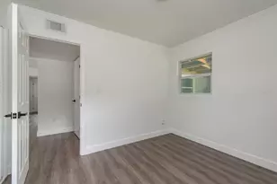 130 Melody Ln, Largo, FL 33771 - Photo 29