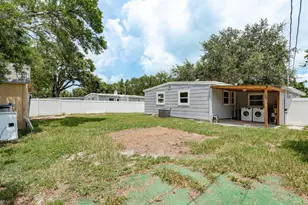 130 Melody Ln, Largo, FL 33771 - Photo 31