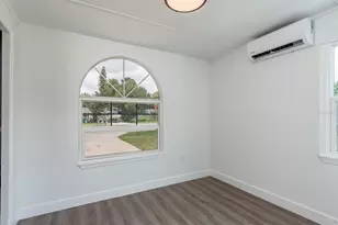 130 Melody Ln, Largo, FL 33771 - Photo 23