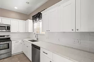 17522 Balmaha Dr, Land O Lakes, FL 34638 - Photo 11