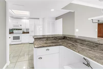 1 Beach Drive SE #810, Saint Petersburg, FL 33701 - Photo 9