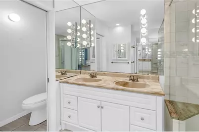 1 Beach Drive SE #810, Saint Petersburg, FL 33701 - Photo 25