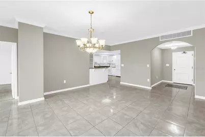 1 Beach Drive SE #810, Saint Petersburg, FL 33701 - Photo 5