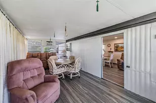 39601 Elgin Dr, Zephyrhills, FL 33542 - Photo 5