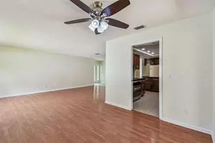 9203 Regents Park Dr, Tampa, FL 33647 - Photo 13