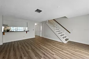 1816 Mill Run Cir, Tampa, FL 33613 - Photo 13