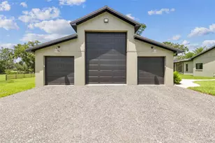 1517 Uncle Bud's Ln, Lithia, FL 33547 - Photo 31