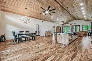 1517 Uncle Bud's Ln, Lithia, FL 33547 - Photo 7