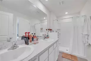 36558 Spanish Rose Dr, Dade City, FL 33525 - Photo 29