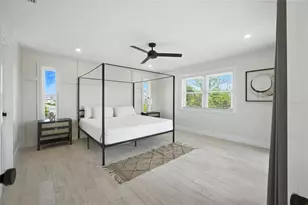 405 28th St, Holmes Beach, FL 34217 - Photo 33