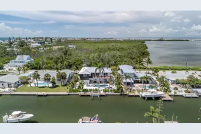 405 28th Street, Holmes Beach, FL 34217 - Photo 51