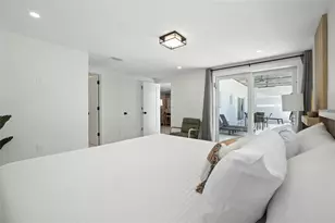 405 28th St, Holmes Beach, FL 34217 - Photo 25