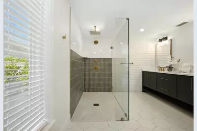 405 28th Street, Holmes Beach, FL 34217 - Photo 23