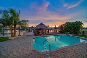 11700 5th St E, Treasure Island, FL 33706 - Photo 51
