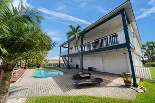 11700 5th St E, Treasure Island, FL 33706 - Photo 33
