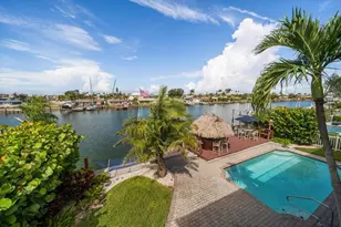 11700 5th St E, Treasure Island, FL 33706 - Photo 27