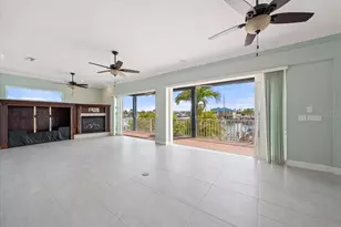 11700 5th St E, Treasure Island, FL 33706 - Photo 3