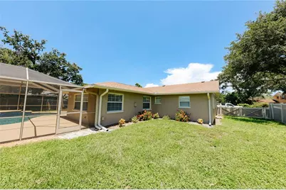 5211 24th Avenue Drive W, Bradenton, FL 34209 - Photo 9