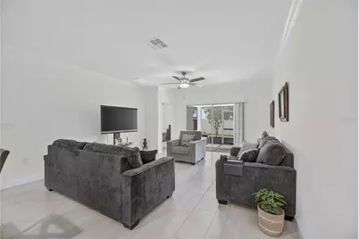 17334 Holly Well Avenue, Wimauma, FL 33598 - Photo 9