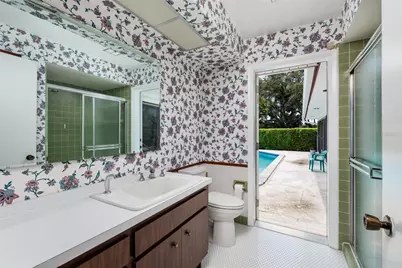 1027 Grovewood Court, Clearwater, FL 33764 - Photo 37