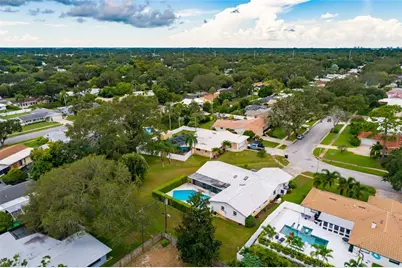 1027 Grovewood Court, Clearwater, FL 33764 - Photo 43