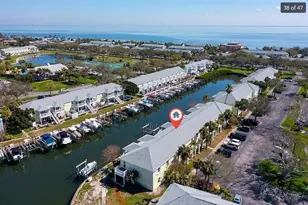 5006 Starfish Dr SE, Saint Petersburg, FL 33705 - Photo 3
