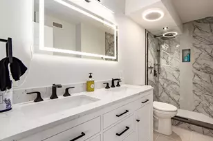 660 Island Way, Clearwater Beach, FL 33767 - Photo 15