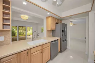 6561 Golden Horseshoe Dr, Seminole, FL 33777 - Photo 11