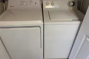 4312 Bayside Village Dr, Tampa, FL 33615 - Photo 19