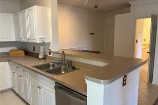 4312 Bayside Village Dr, Tampa, FL 33615 - Photo 7