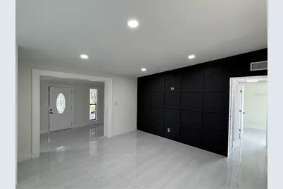 5640 Cedar Street NE, Saint Petersburg, FL 33703 - Photo 17