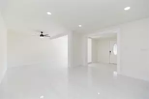 5640 Cedar St NE, Saint Petersburg, FL 33703 - Photo 19