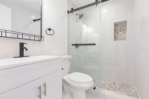 5640 Cedar St NE, Saint Petersburg, FL 33703 - Photo 29