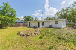 5640 Cedar St NE, Saint Petersburg, FL 33703 - Photo 47